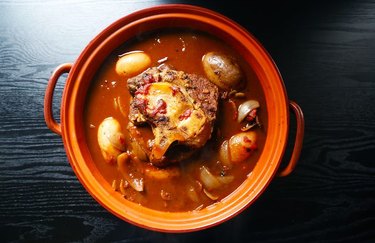 Slow cooker osso bucco