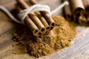 Cinnamon sticks on ground cinnamon