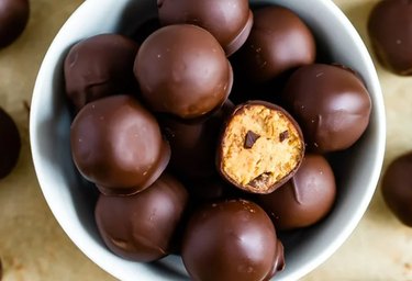 Healthy Cookie Dough Bites